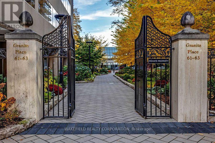 505 - 61 St Clair Avenue W, Toronto, Ontario  M4V 2Y8 - Photo 2 - C13023372