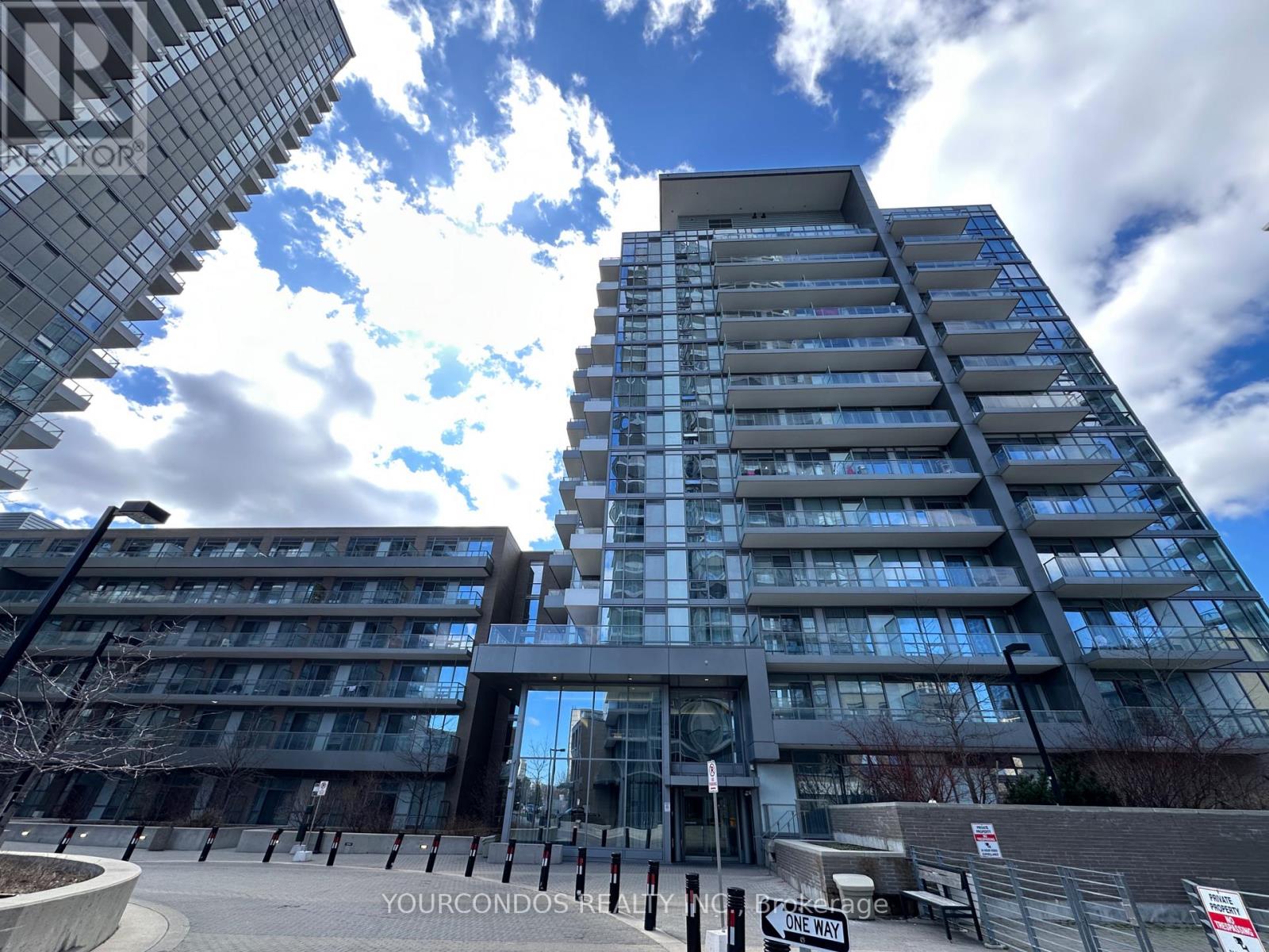 313 - 52 FOREST MANOR ROAD, Toronto, Ontario