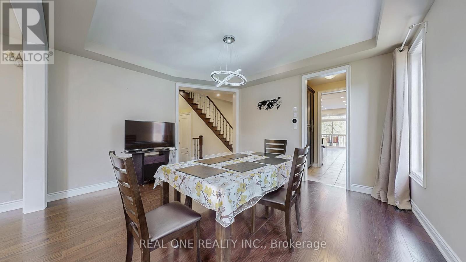 6 - 1815 Fairport Road, Pickering, Ontario  L1V 1T2 - Photo 4 - E13023340