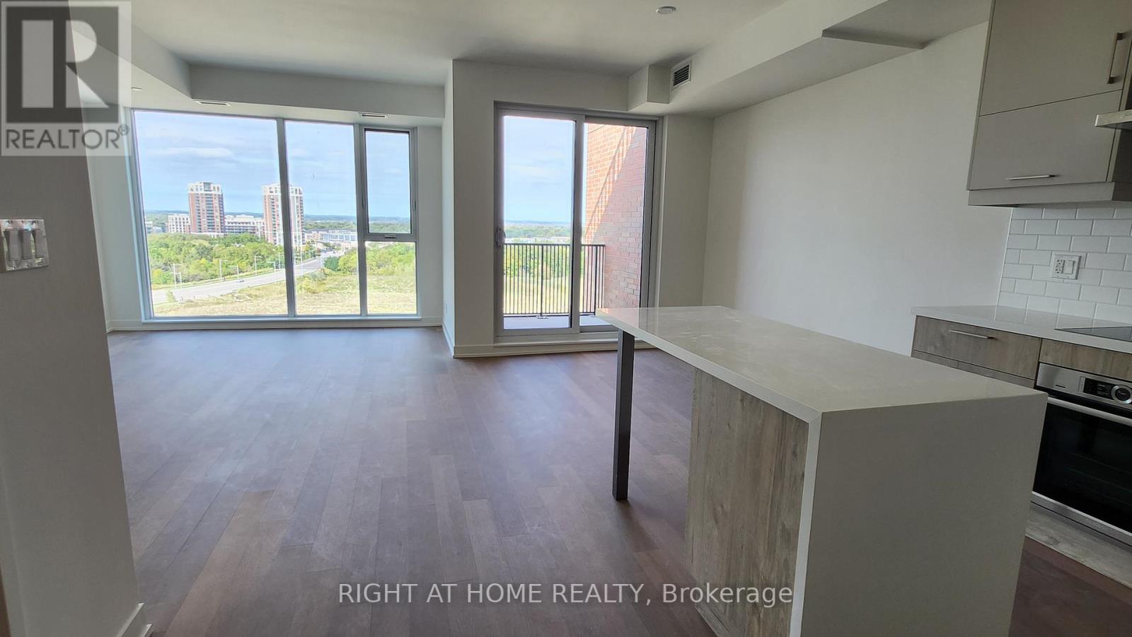 913 - 38 SIMCOE PROMENADE, Markham, Ontario