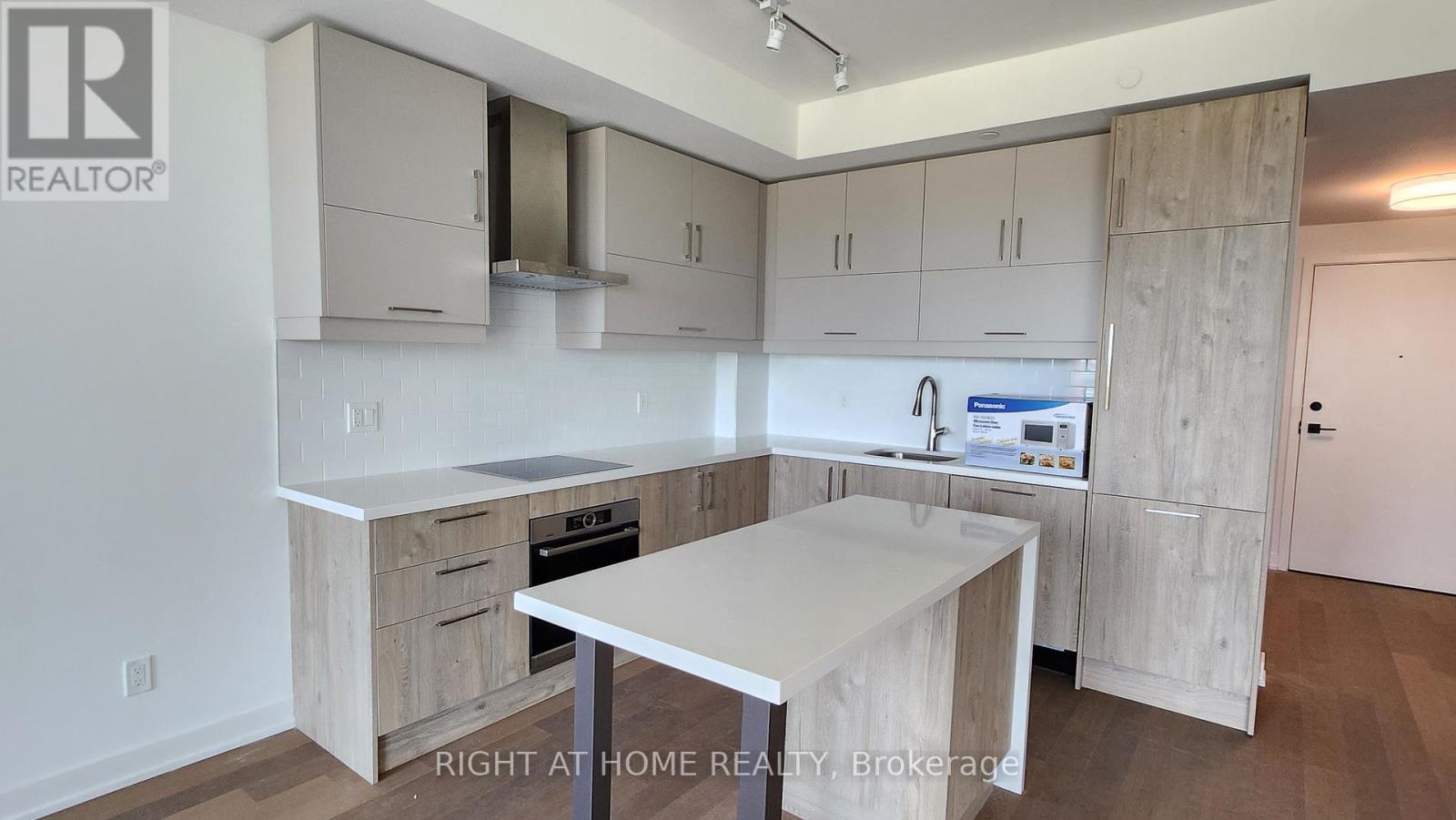 913 - 38 Simcoe Promenade, Markham, Ontario  L6G 0H7 - Photo 2 - N13023348