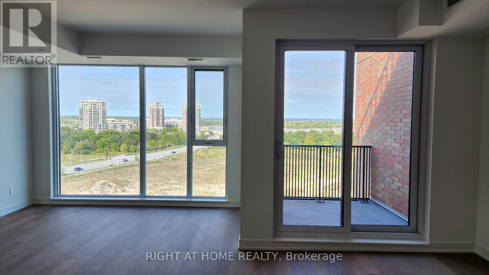 913 - 38 Simcoe Promenade, Markham, Ontario  L6G 0H7 - Photo 3 - N13023348