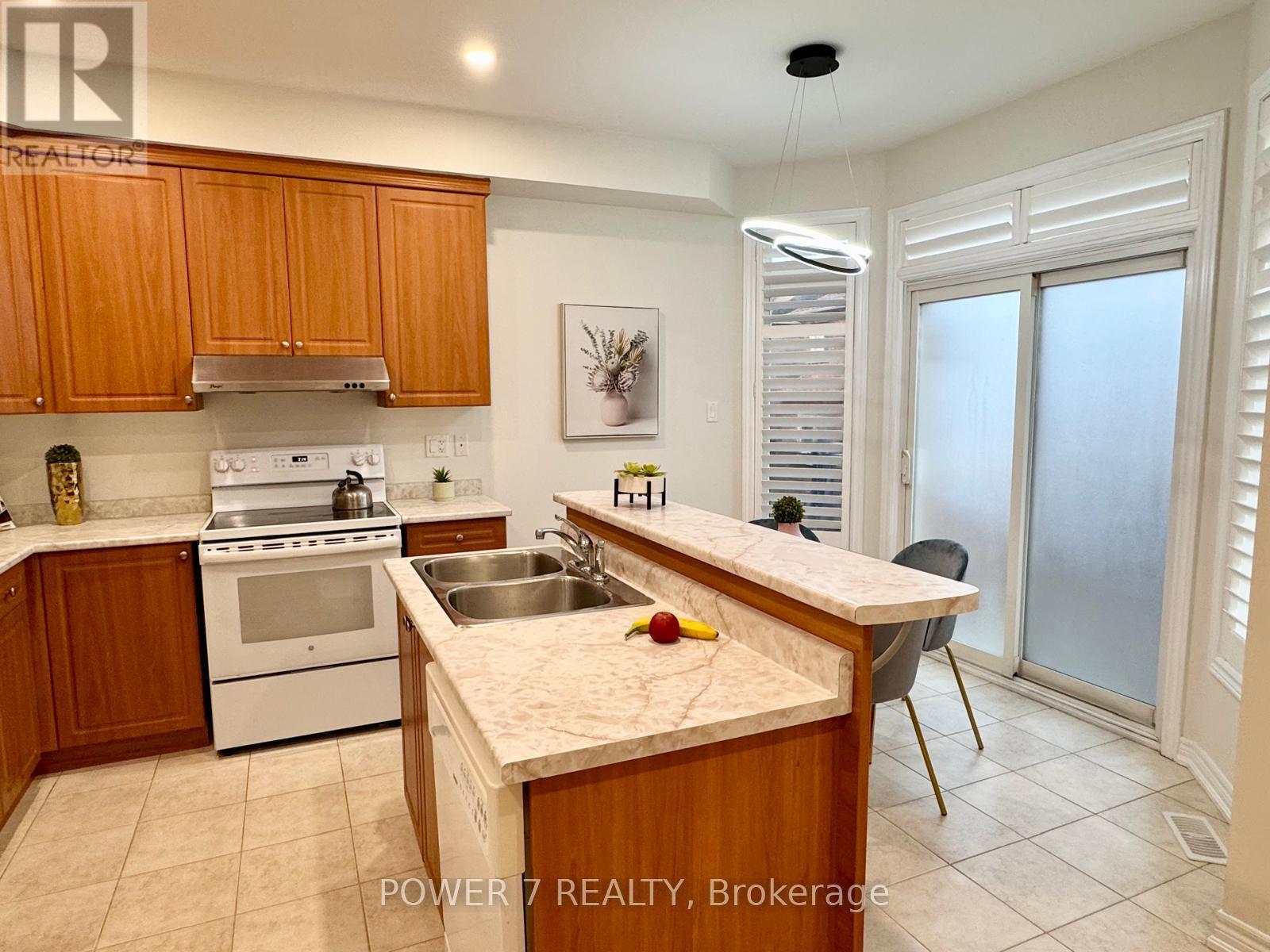 119 Gauguin Avenue, Vaughan, Ontario  L4J 9J4 - Photo 11 - N13023350