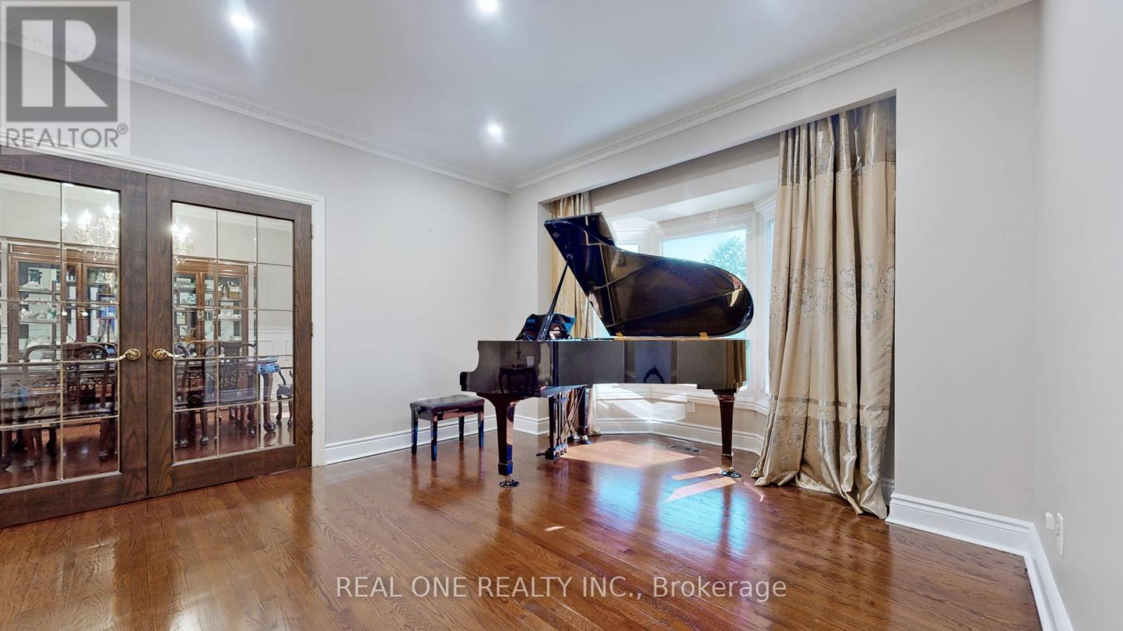 12 Jarvis Avenue, Aurora, Ontario  L4G 6W8 - Photo 7 - N13023356