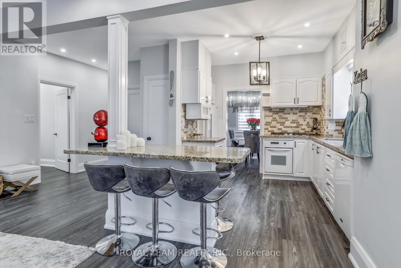 97 Centre Street E, Richmond Hill, Ontario  L4C 1A3 - Photo 16 - N13023368