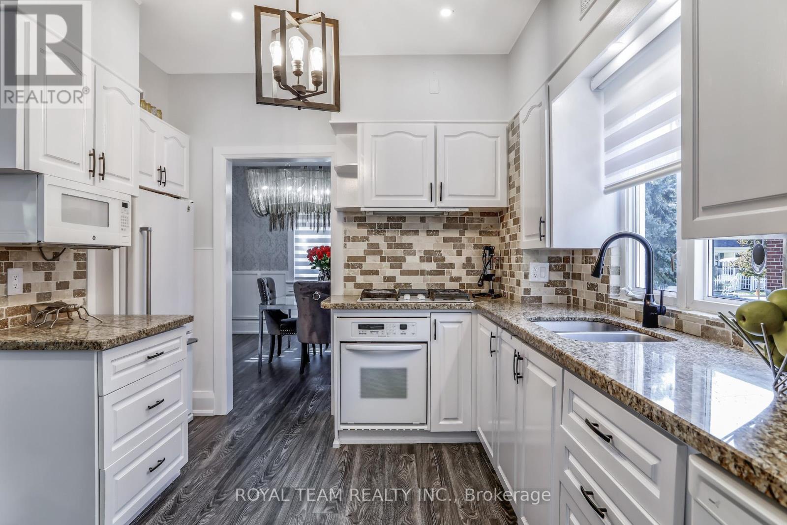 97 Centre Street E, Richmond Hill, Ontario  L4C 1A3 - Photo 17 - N13023368