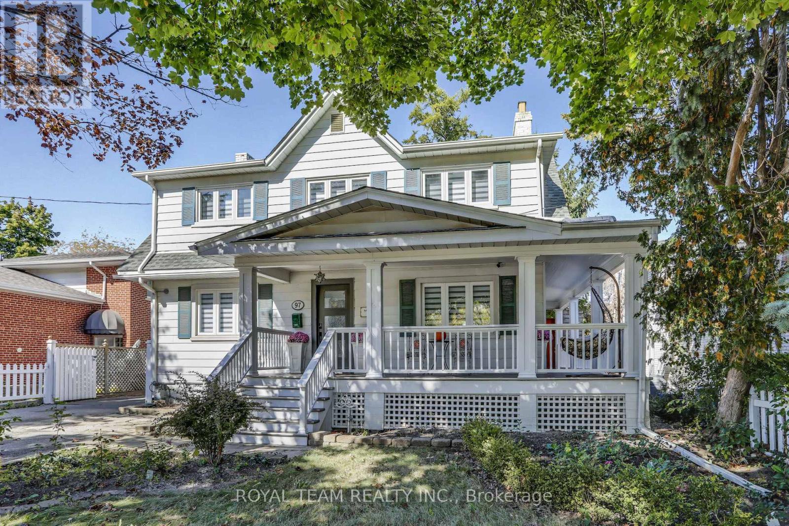 97 Centre Street E, Richmond Hill, Ontario  L4C 1A3 - Photo 2 - N13023368