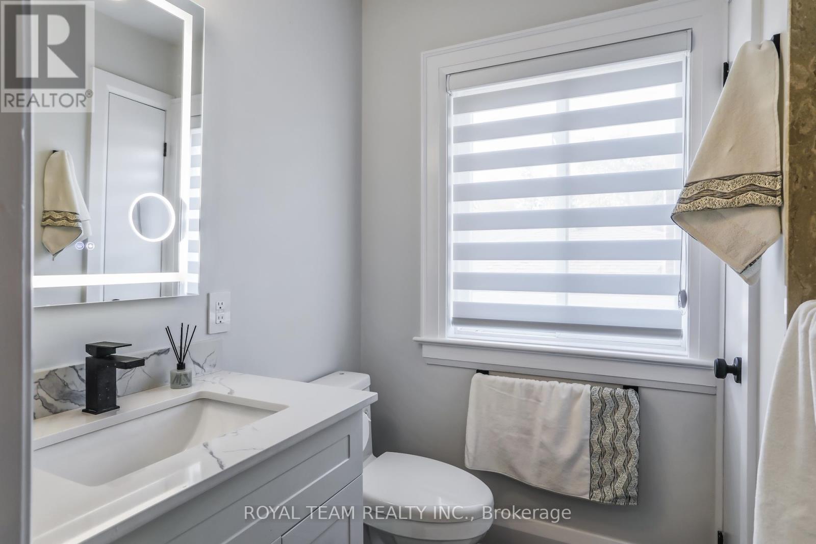 97 Centre Street E, Richmond Hill, Ontario  L4C 1A3 - Photo 34 - N13023368