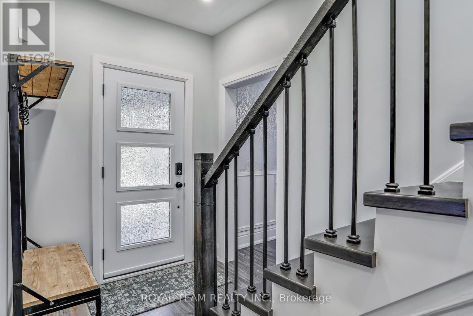 97 Centre Street E, Richmond Hill, Ontario  L4C 1A3 - Photo 6 - N13023368