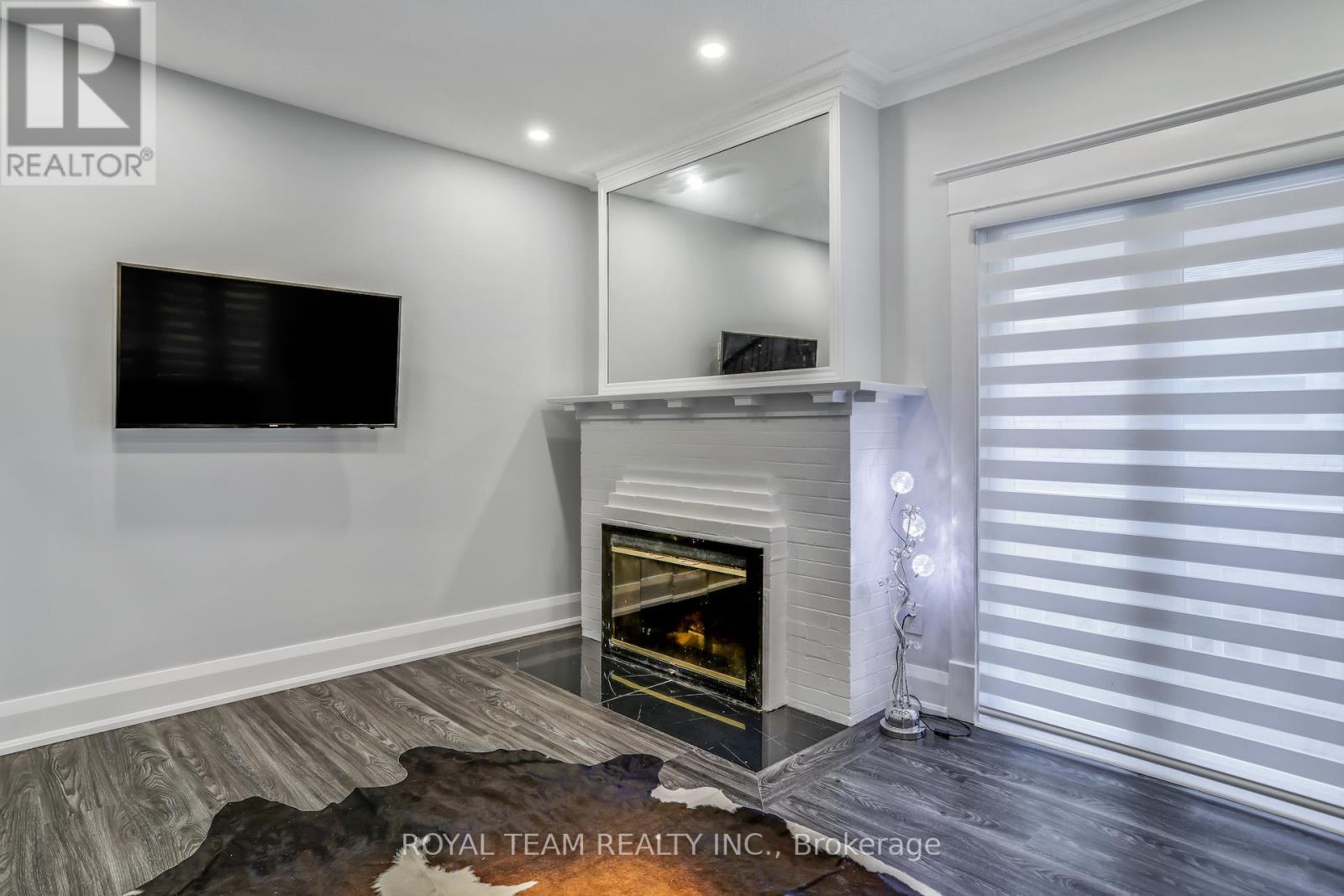 97 Centre Street E, Richmond Hill, Ontario  L4C 1A3 - Photo 9 - N13023368