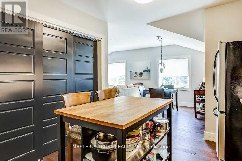 720b Wellington Street W, Aurora, Ontario  L4G 6J7 - Photo 5 - N13023444