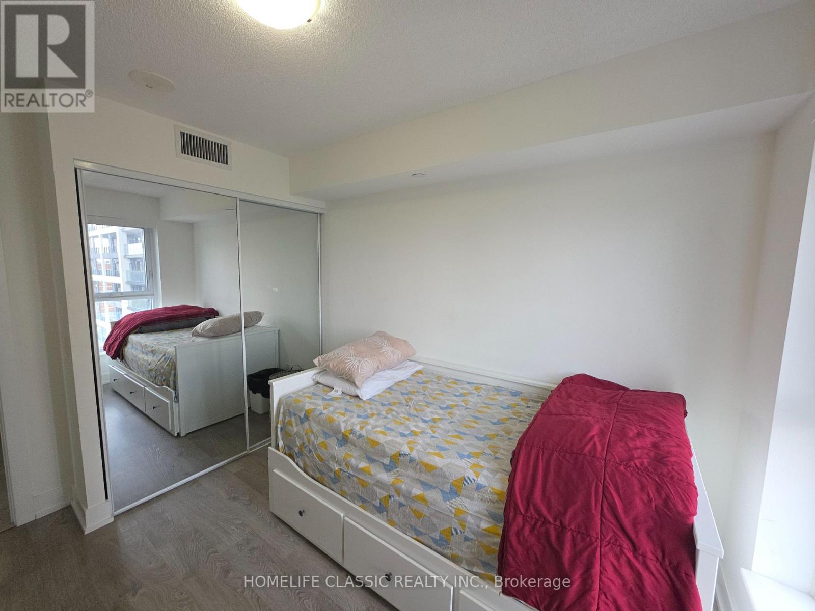 1208 - 7 Mabelle Avenue, Toronto, Ontario  M9A 0C9 - Photo 8 - W13023314