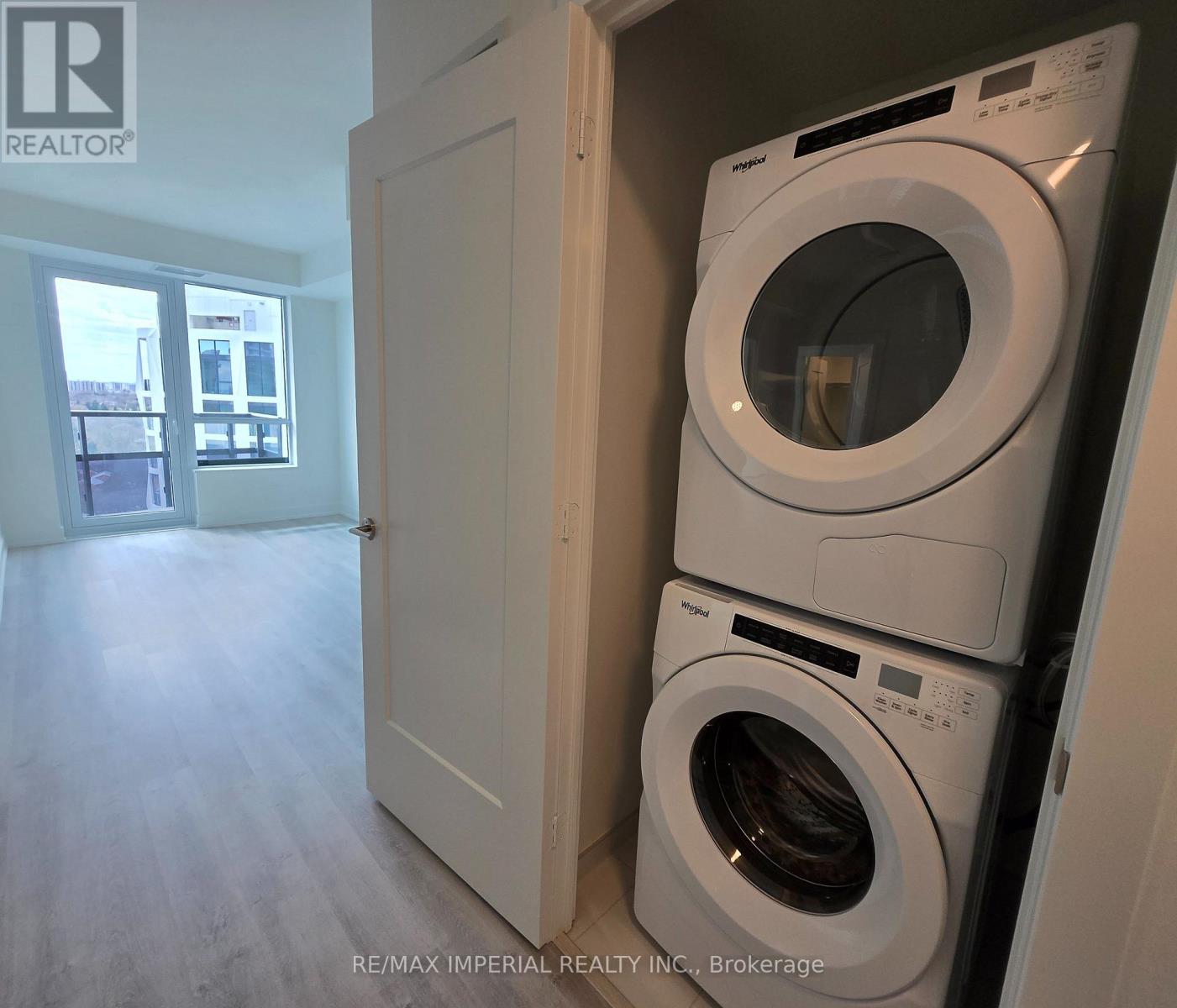 2110 - 60 Central Park Parkway, Toronto, Ontario  M9A 3K1 - Photo 19 - W13023364