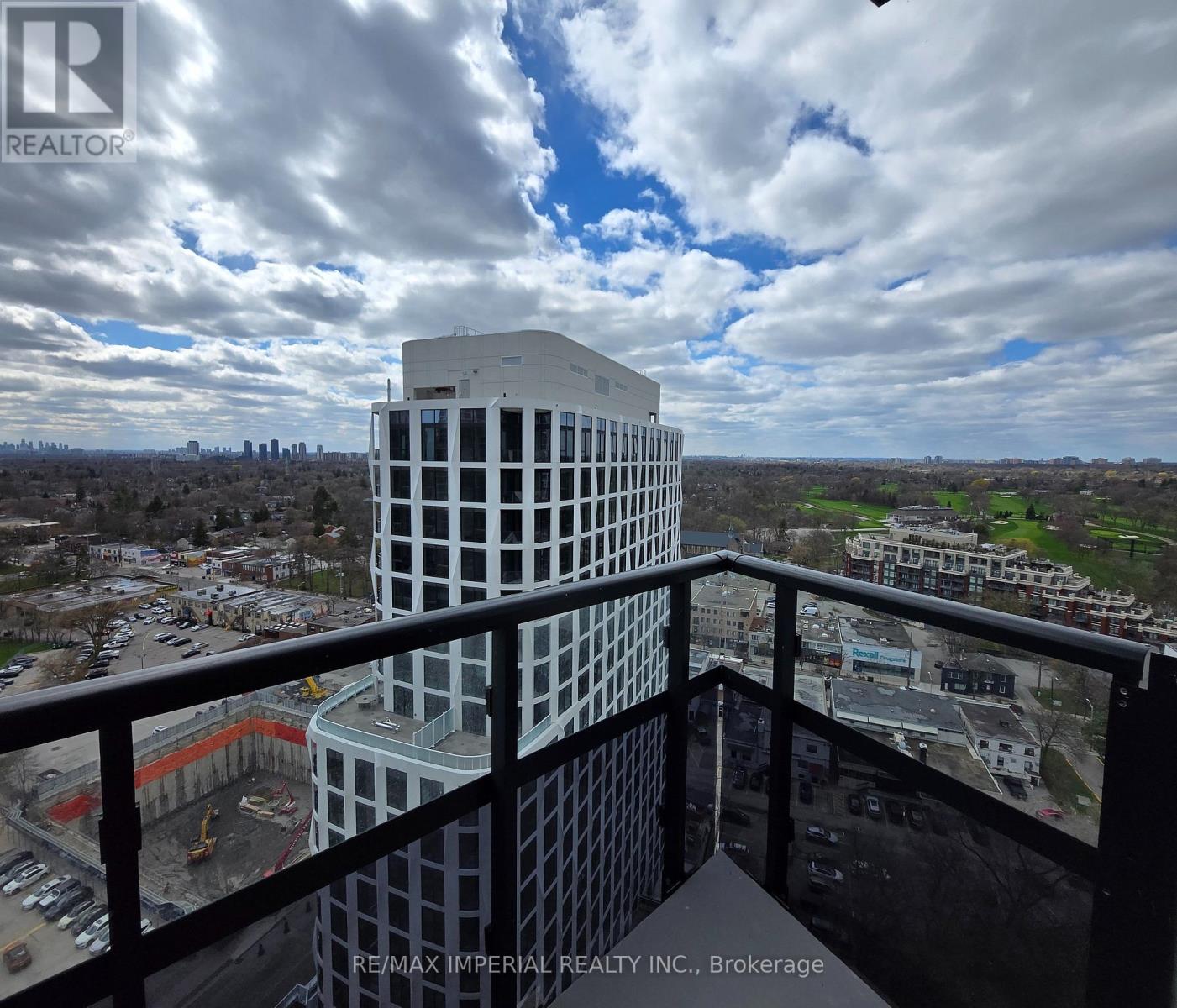 2110 - 60 Central Park Parkway, Toronto, Ontario  M9A 3K1 - Photo 8 - W13023364