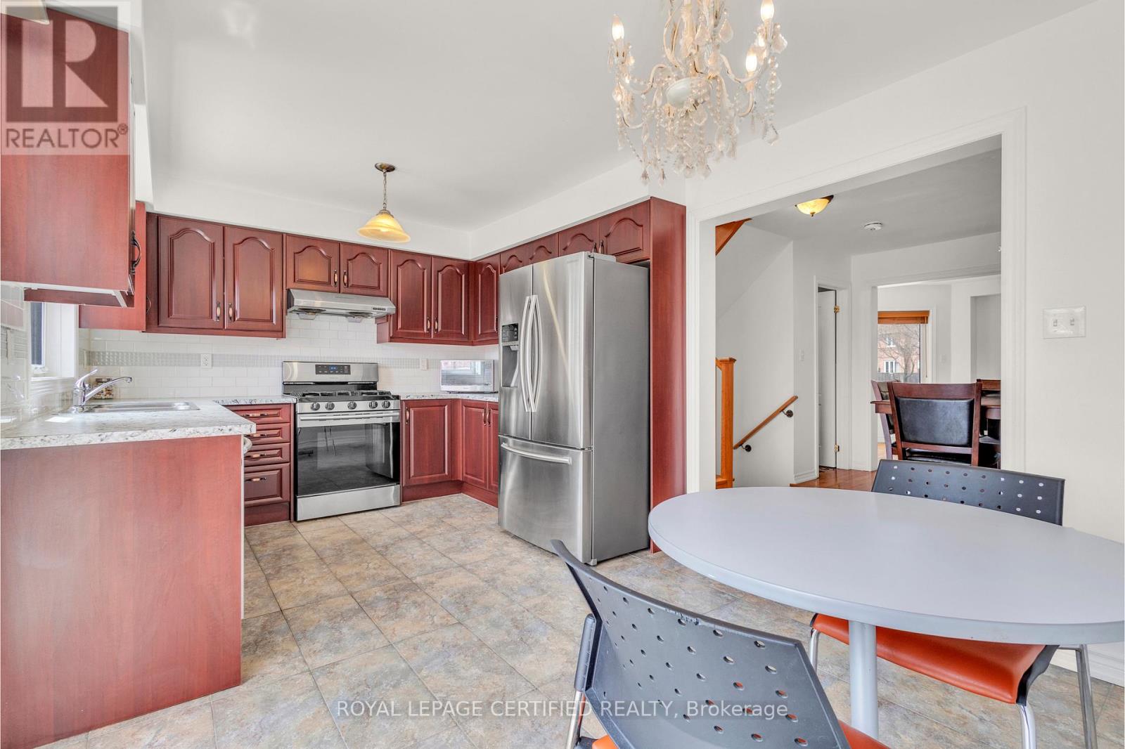 13 Mount Fuji Crescent, Brampton, Ontario  L6R 2L3 - Photo 12 - W13023386