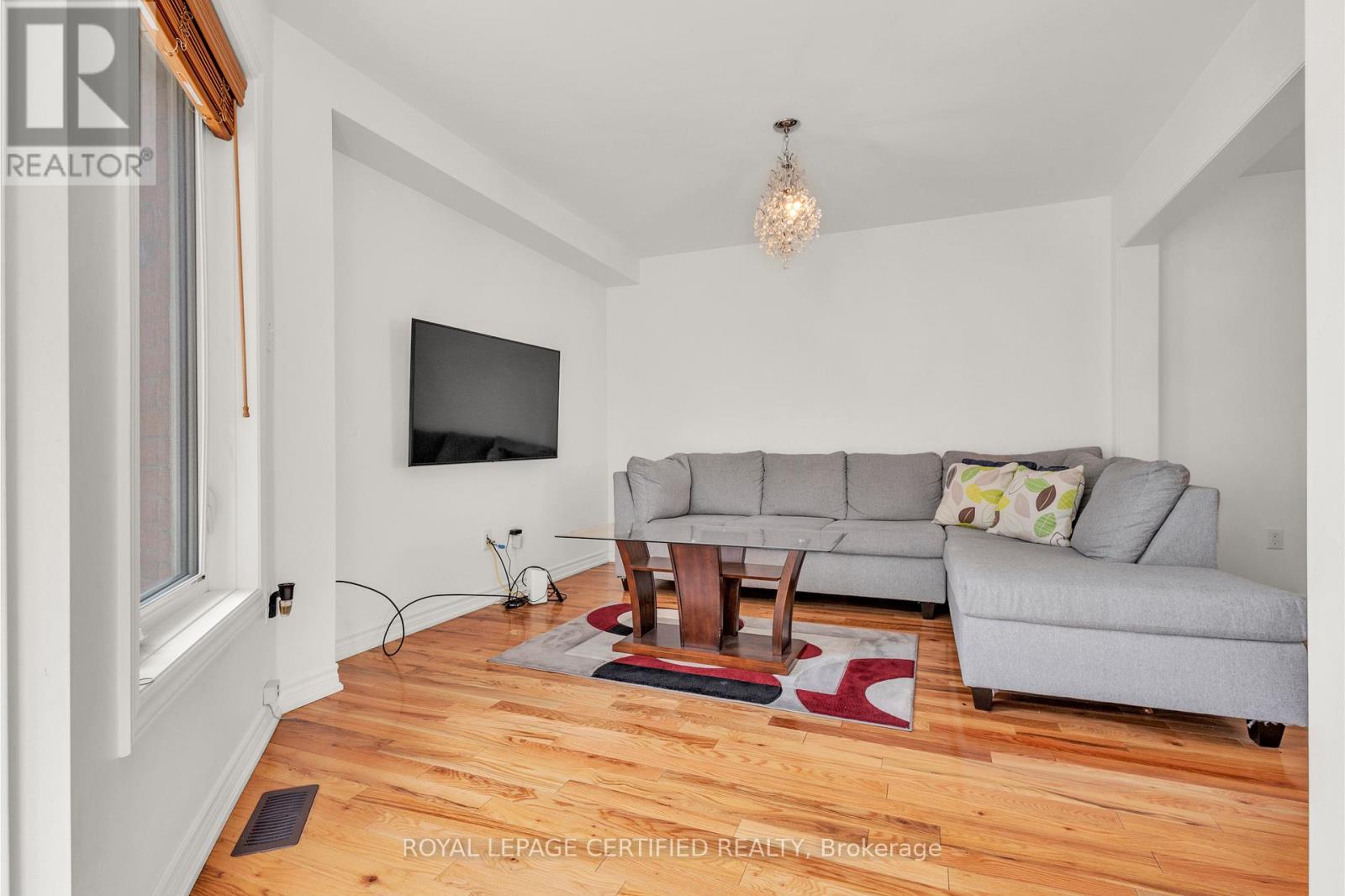 13 Mount Fuji Crescent, Brampton, Ontario  L6R 2L3 - Photo 5 - W13023386