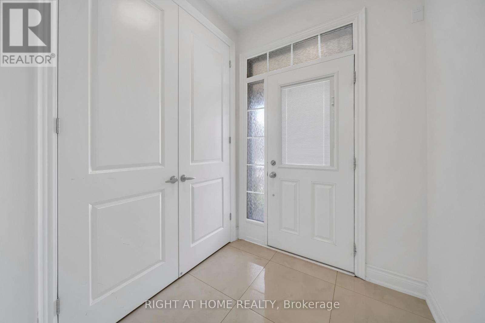 35 Hubbell_main Floor Road, Brampton, Ontario  L6Y 1P3 - Photo 3 - W13023392