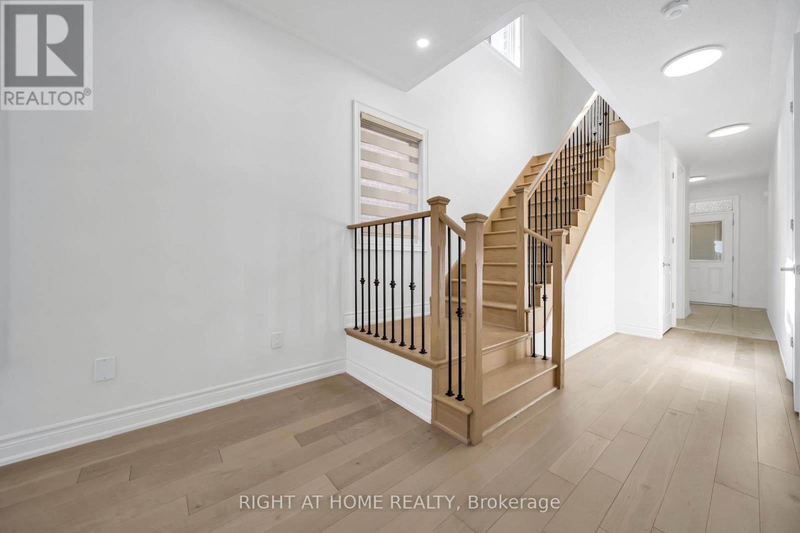 35 Hubbell_main Floor Road, Brampton, Ontario  L6Y 1P3 - Photo 4 - W13023392