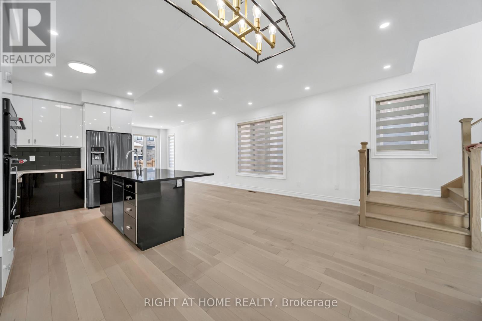 35 Hubbell_main Floor Road, Brampton, Ontario  L6Y 1P3 - Photo 6 - W13023392