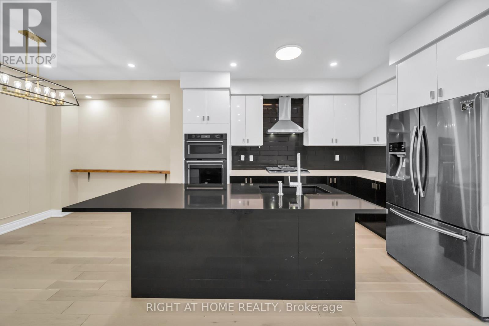 35 Hubbell_main Floor Road, Brampton, Ontario  L6Y 1P3 - Photo 8 - W13023392