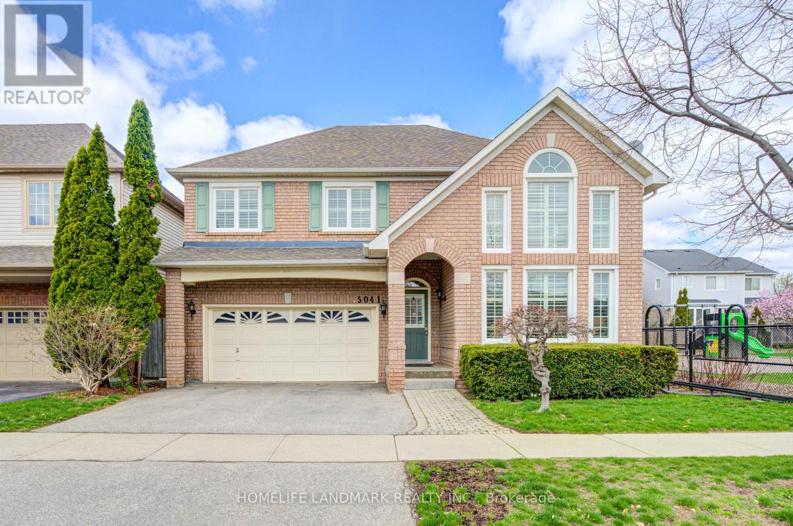 5041 DRYDEN AVENUE, Burlington, Ontario