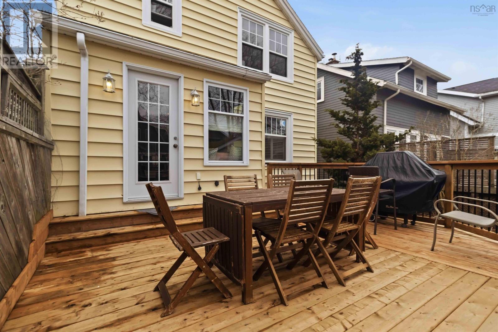 1662 Walnut Street, Halifax, Nova Scotia  B3H 1M2 - Photo 39 - 202608044