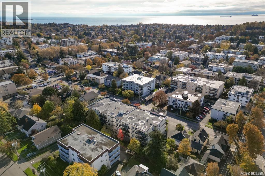 204 1024 Fairfield Rd, Victoria, British Columbia  V8V 3A5 - Photo 5 - 1022664