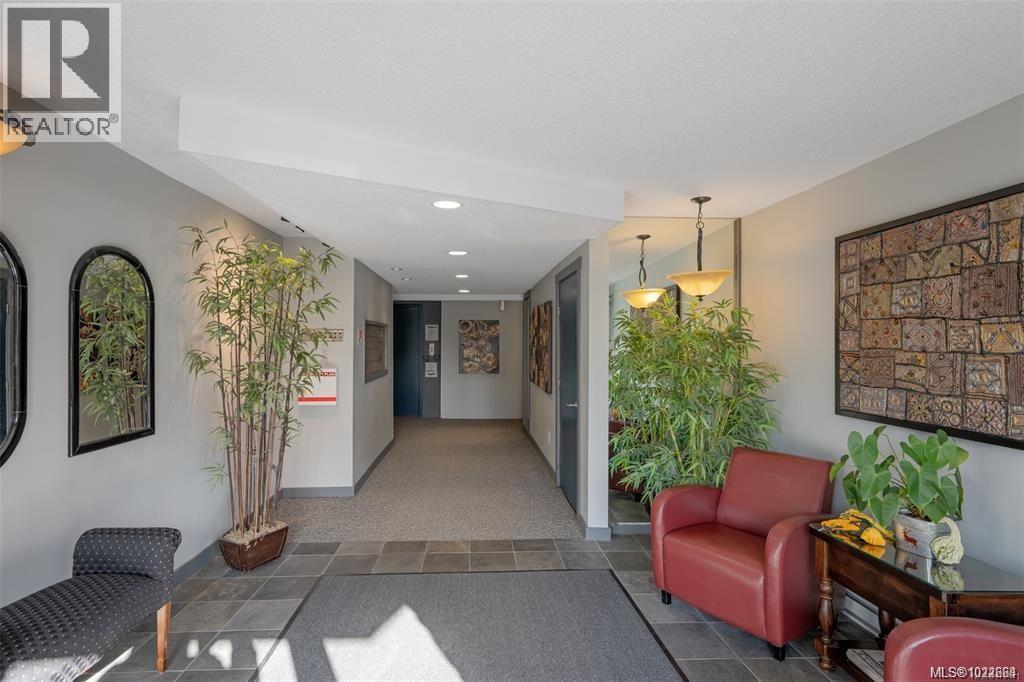 204 1024 Fairfield Rd, Victoria, British Columbia  V8V 3A5 - Photo 30 - 1022664