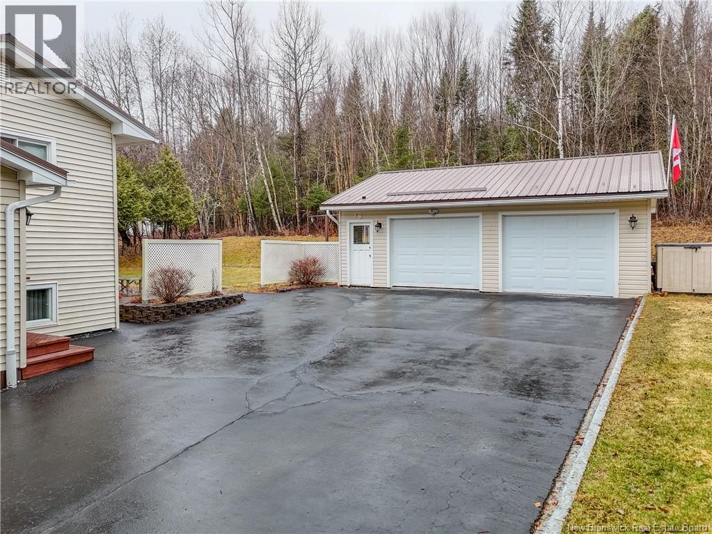 57 Mcnair Drive, Nackawic, New Brunswick  E6G 1A4 - Photo 8 - NB137539