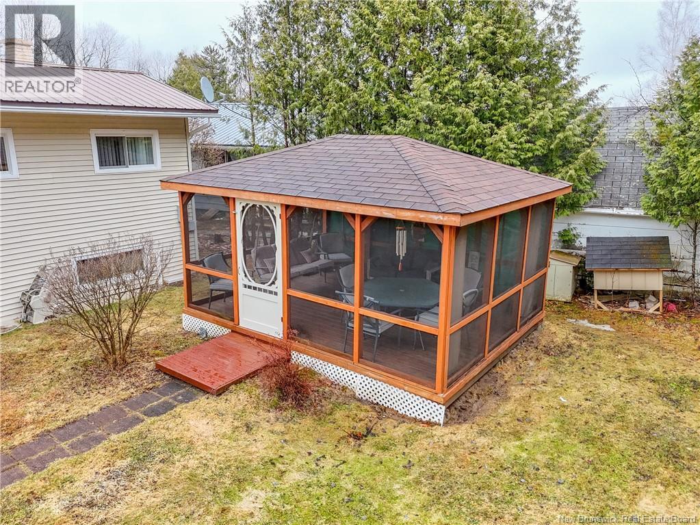 57 Mcnair Drive, Nackawic, New Brunswick  E6G 1A4 - Photo 11 - NB137539