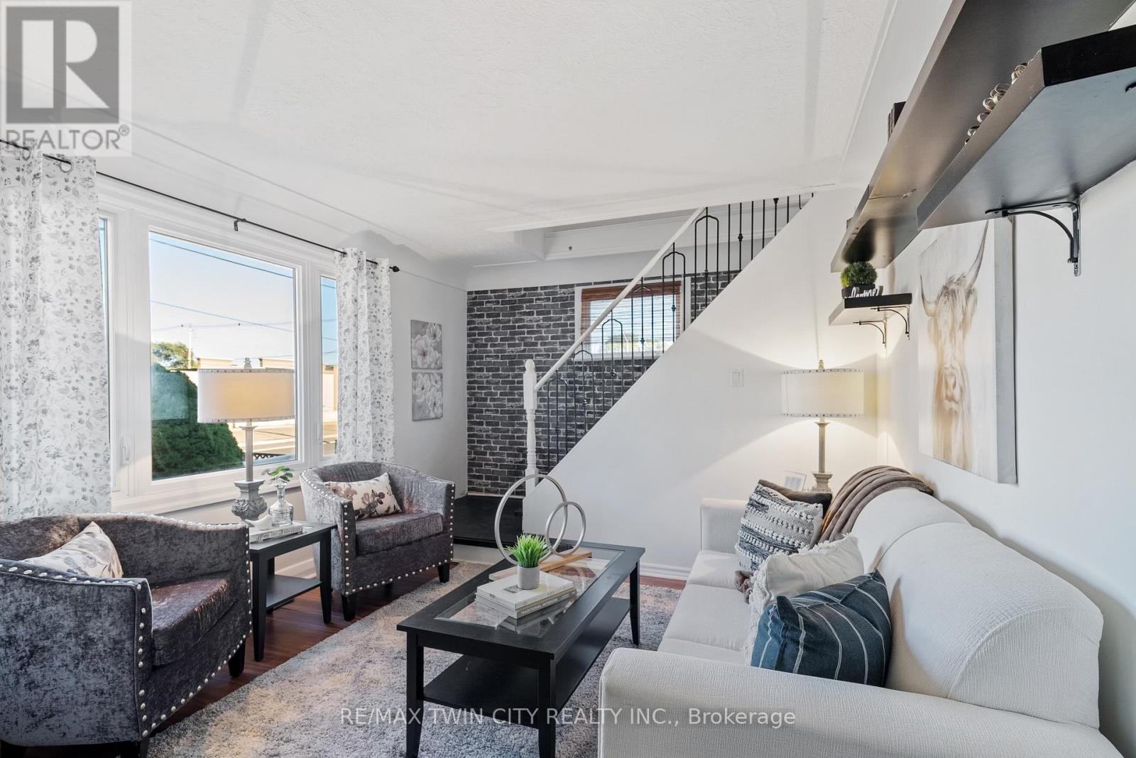 417 Burdick Place, London East, Ontario  N5W 4P4 - Photo 3 - X13023328