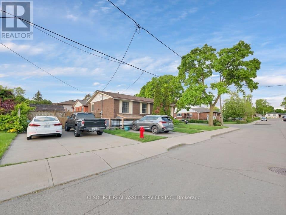Upper - 109 June Street, Hamilton, Ontario  L9A 2R8 - Photo 3 - X13023438
