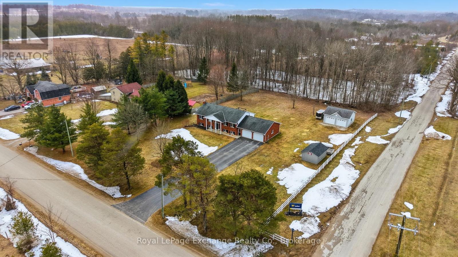 393460 2 Concession, West Grey, Ontario  N0G 1R0 - Photo 3 - X12927802