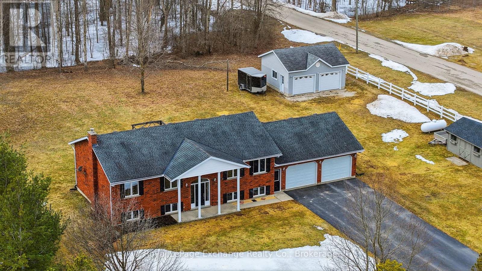 393460 2 Concession, West Grey, Ontario  N0G 1R0 - Photo 2 - X12927802