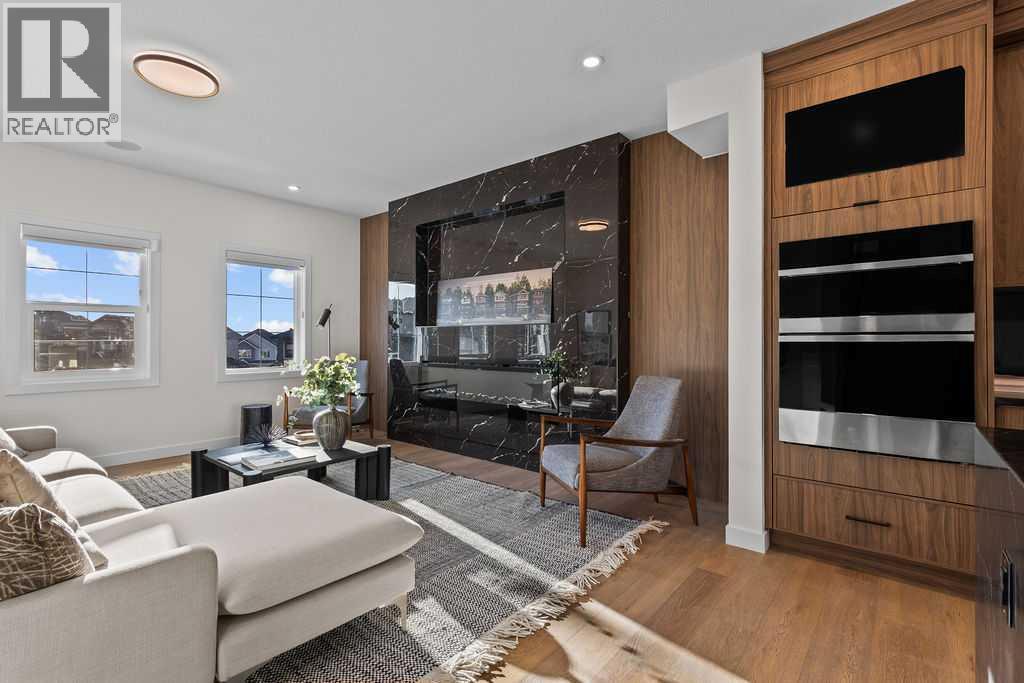 105 Heritage Boulevard, Cochrane, Alberta  T4C 3G8 - Photo 2 - A2299106