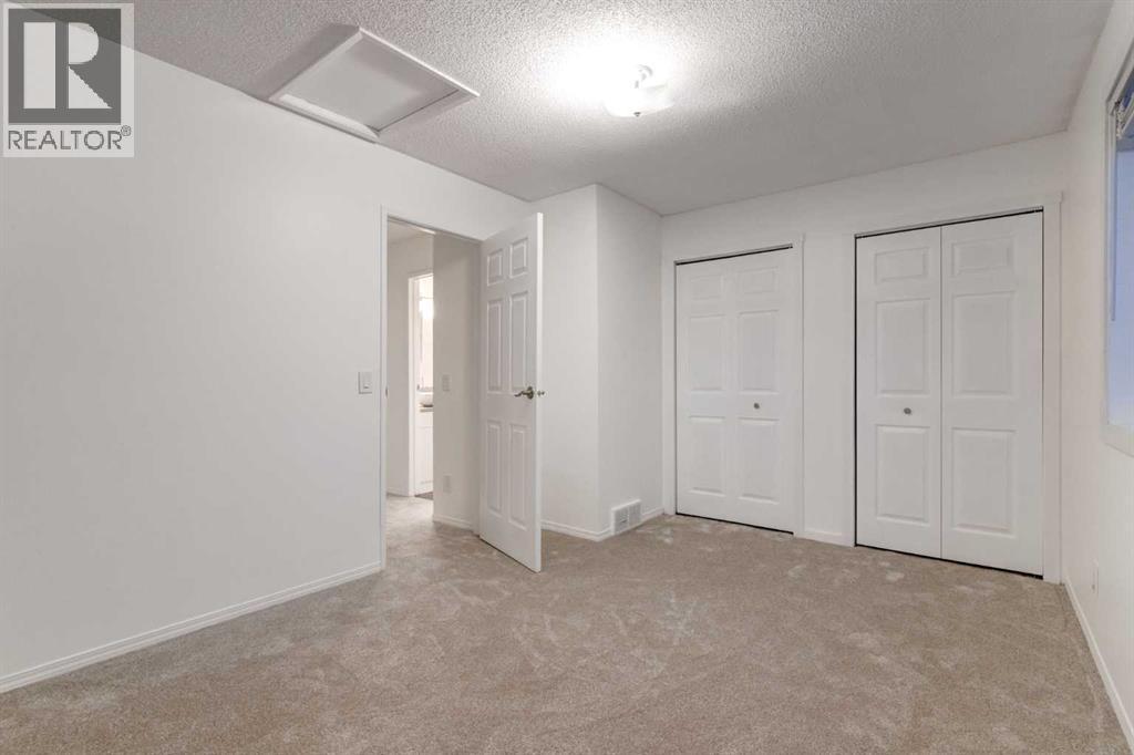 33 Martindale Court Ne, Calgary, Alberta  T3J 2V8 - Photo 13 - A2301257