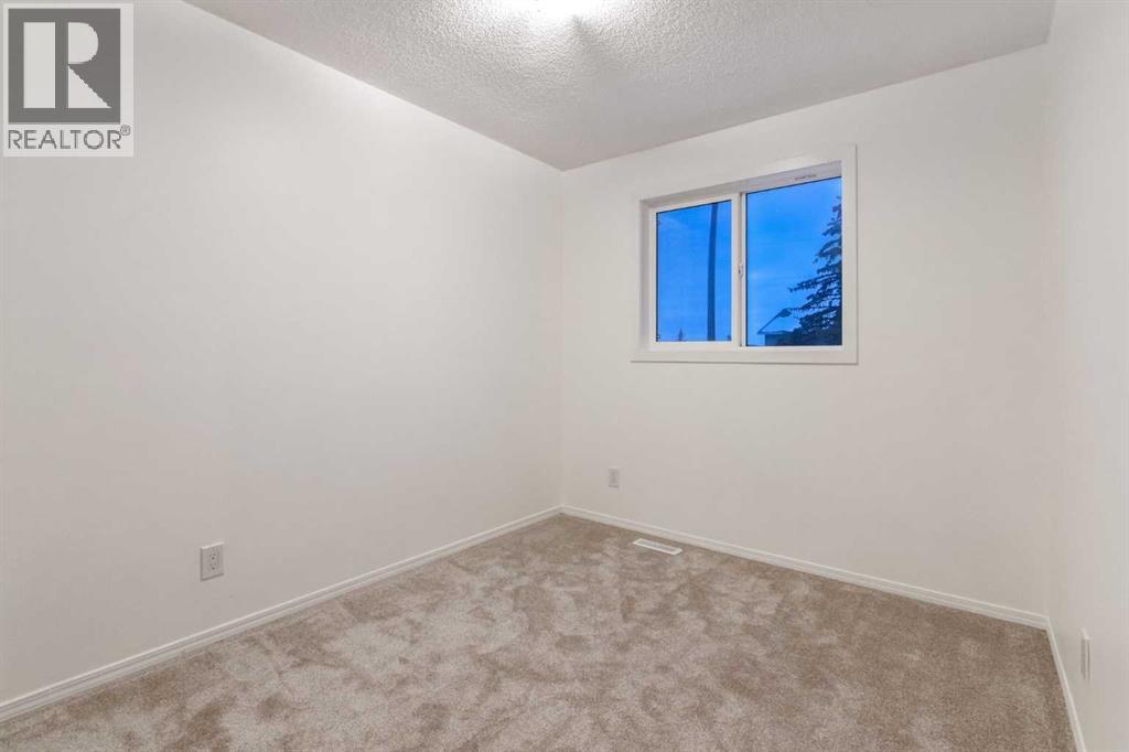 33 Martindale Court Ne, Calgary, Alberta  T3J 2V8 - Photo 15 - A2301257