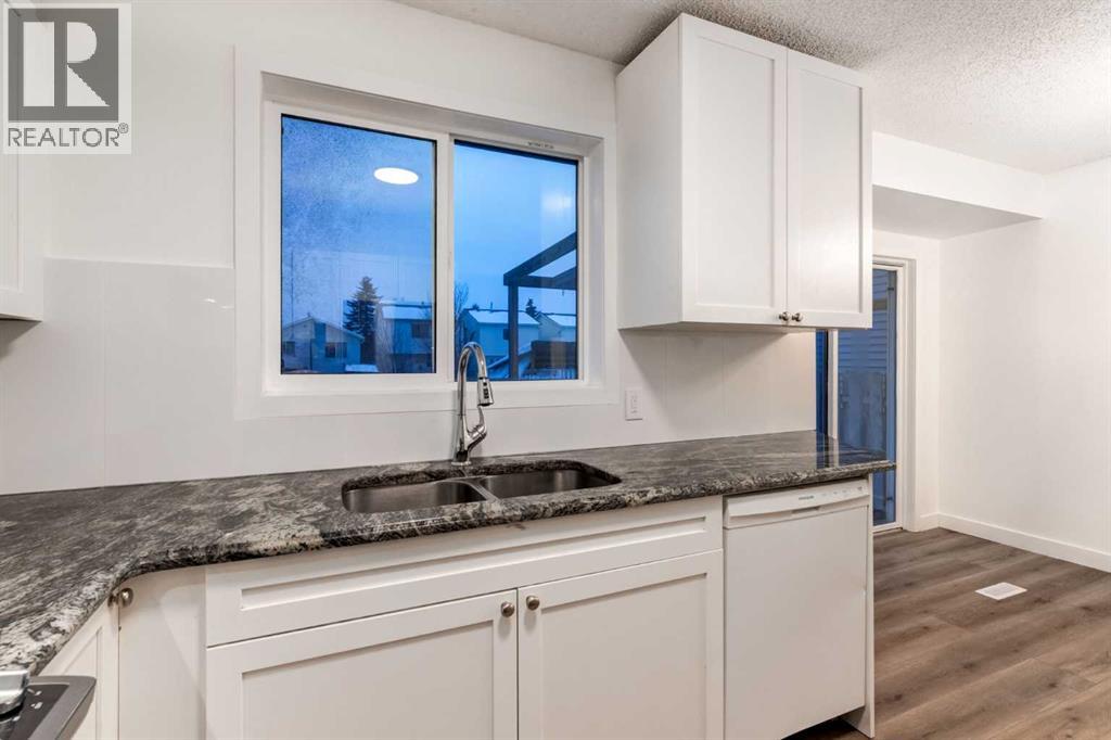 33 Martindale Court Ne, Calgary, Alberta  T3J 2V8 - Photo 9 - A2301257