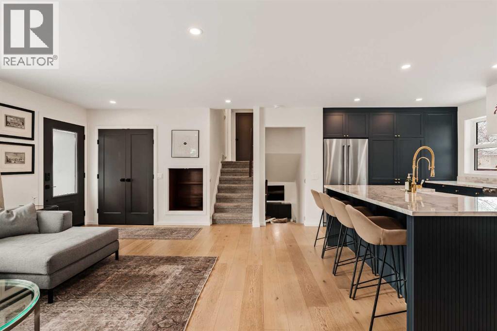 212 Vantage Place Nw, Calgary, Alberta  T3A 1X9 - Photo 8 - A2303575