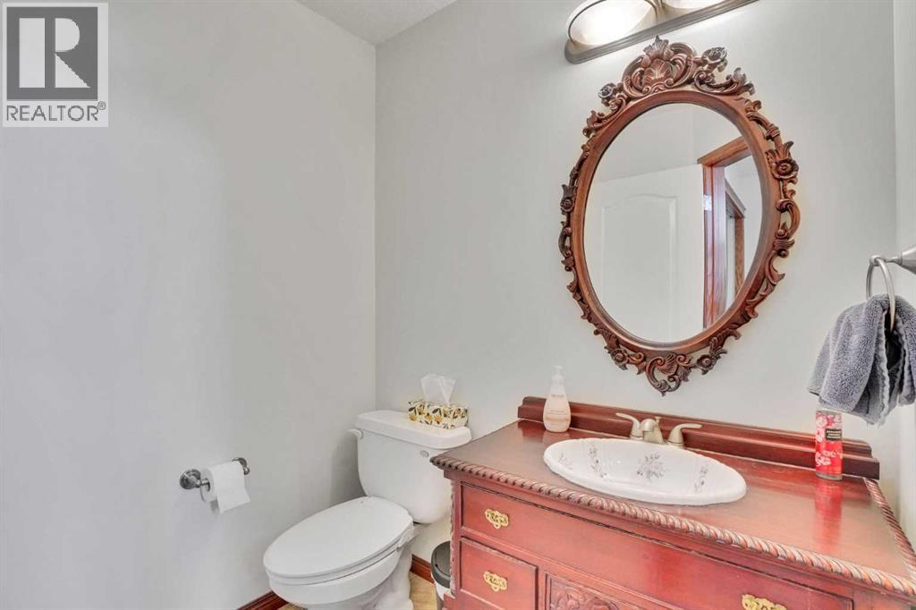 2090 Sagewood Rise Sw, Airdrie, Alberta  t4b 3n9 - Photo 17 - A2303730