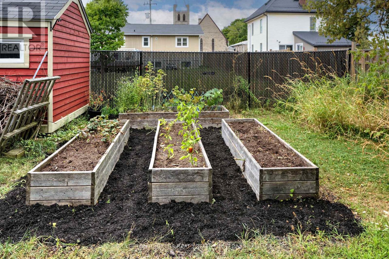 6 Yonge Street, Lansdowne Village, Ontario  K0E 1L0 - Photo 10 - X13023538