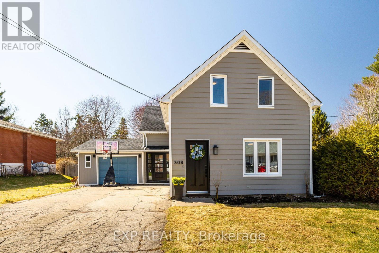 308 ST GEORGE STREET, Mississippi Mills, Ontario