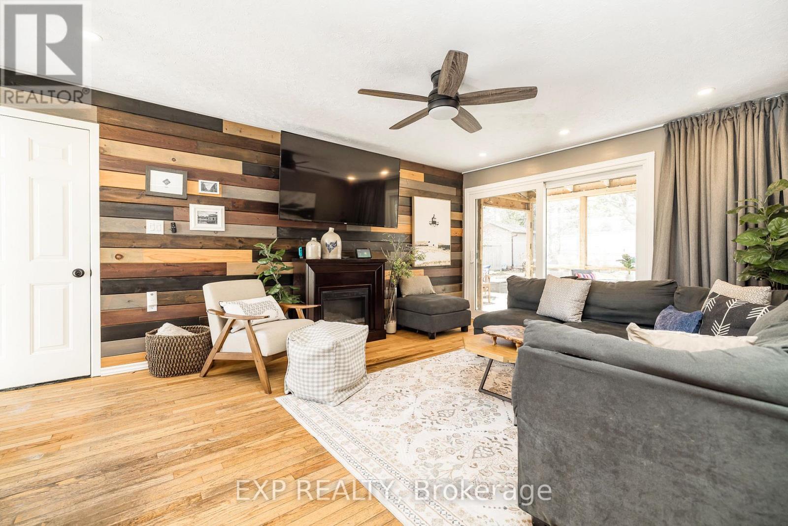 308 St George Street, Mississippi Mills, Ontario  K0A 1A0 - Photo 14 - X13023494