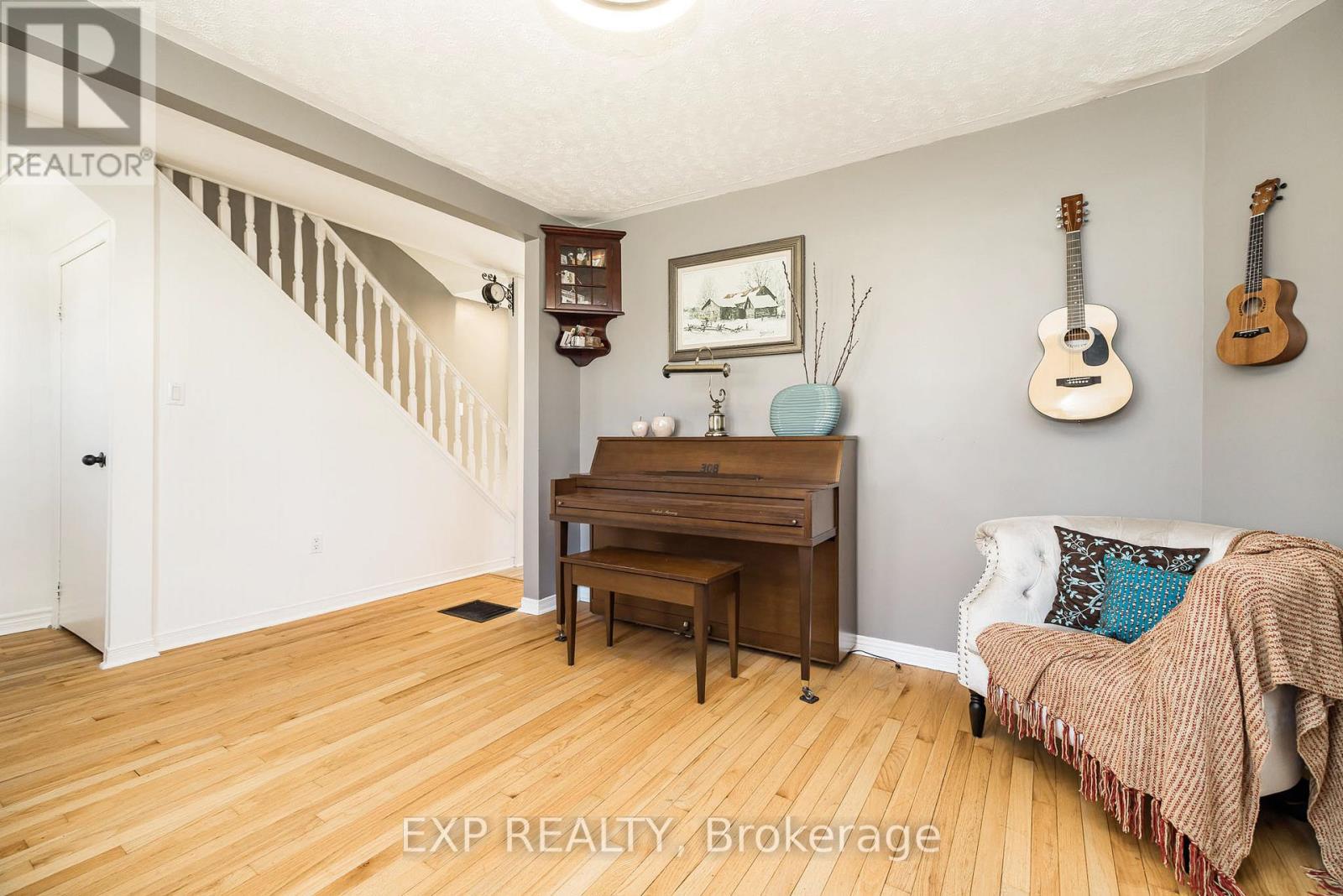 308 St George Street, Mississippi Mills, Ontario  K0A 1A0 - Photo 8 - X13023494