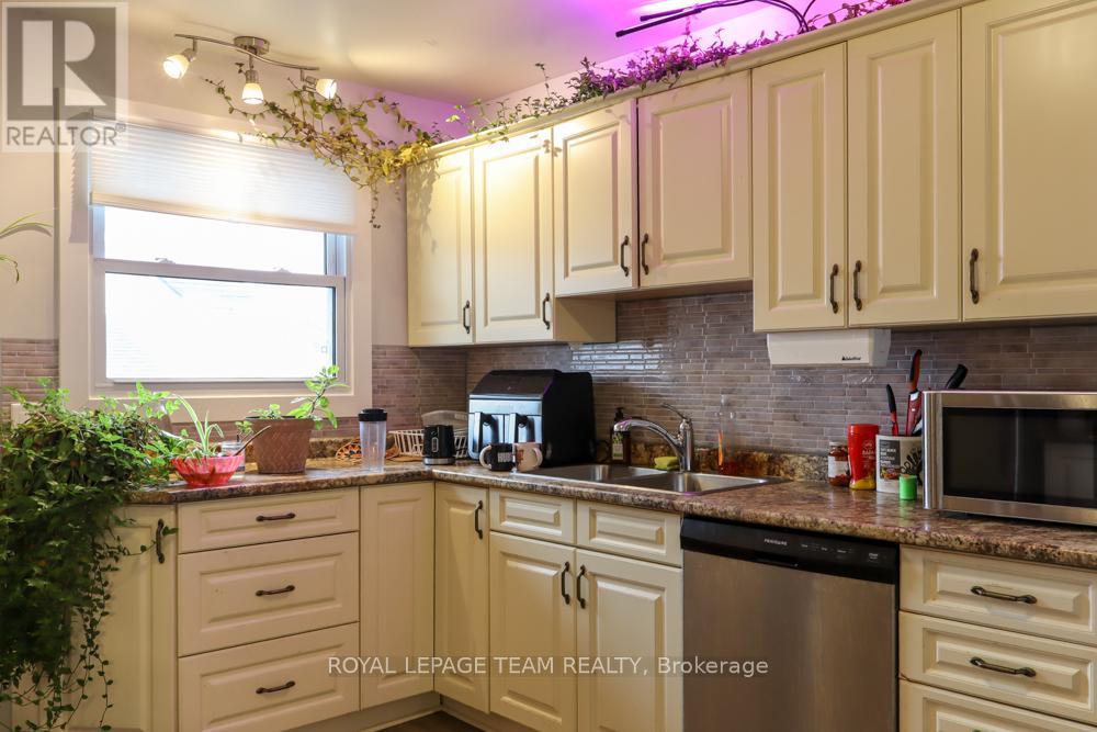 75 Winnifred Street N, Smiths Falls, Ontario  K7A 2N8 - Photo 12 - X13023510