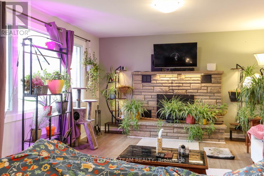 75 Winnifred Street N, Smiths Falls, Ontario  K7A 2N8 - Photo 8 - X13023510