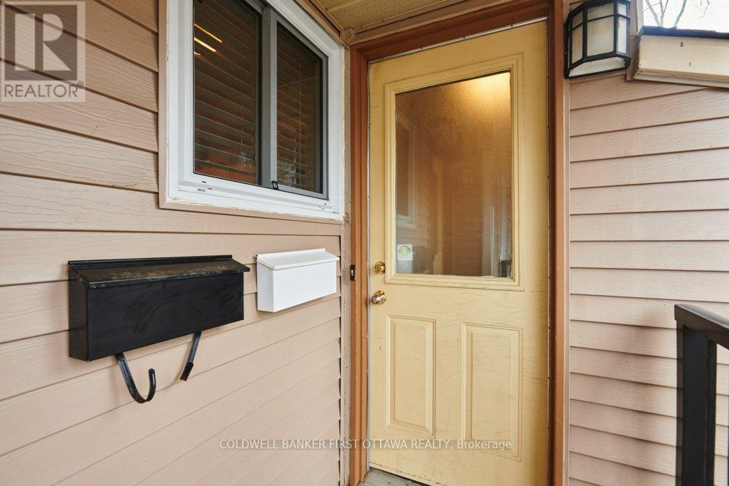 604 Tanguay Court, Ottawa, Ontario  K2L 3X3 - Photo 7 - X13023524