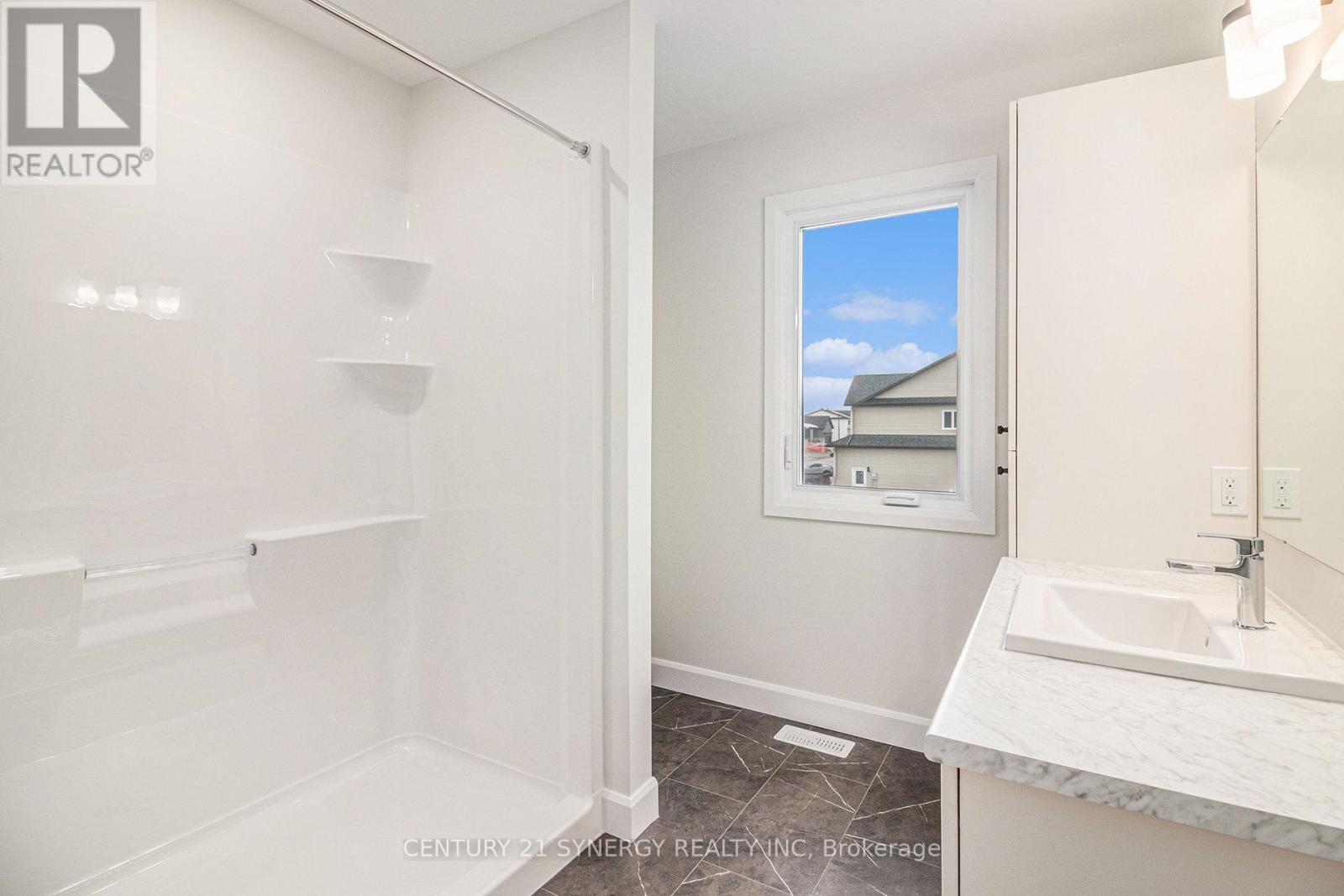 61 Helen Street, North Stormont, Ontario  K0A 1R0 - Photo 17 - X13023534