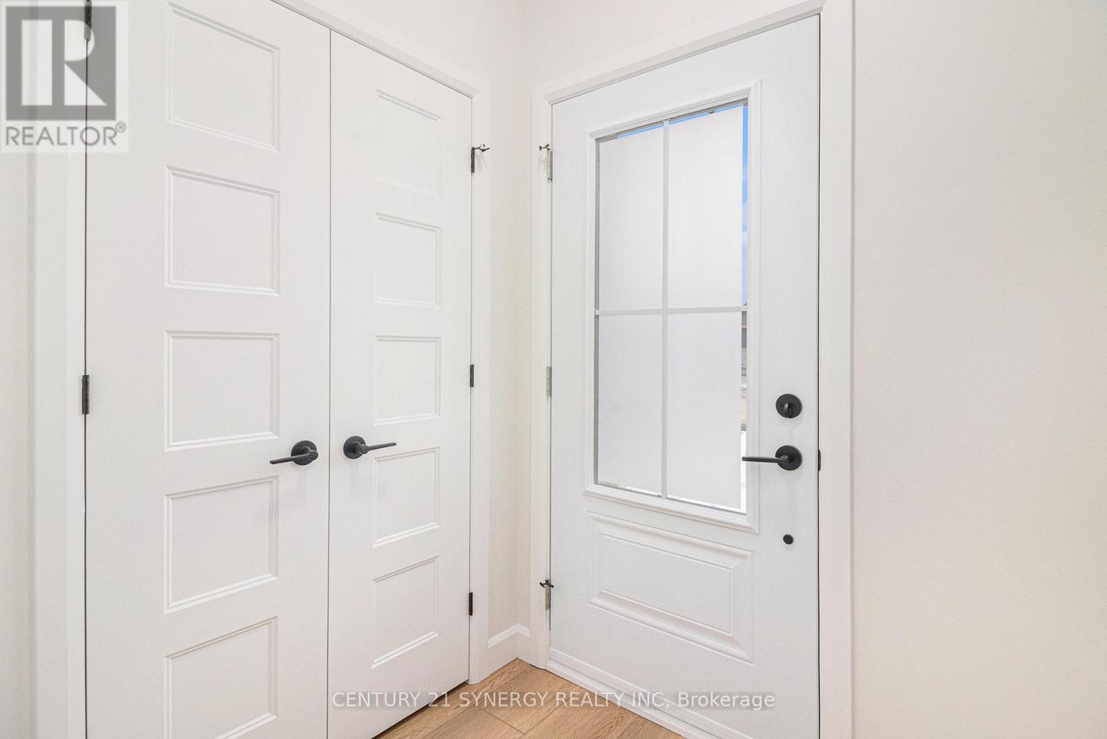 61 Helen Street, North Stormont, Ontario  K0A 1R0 - Photo 2 - X13023534