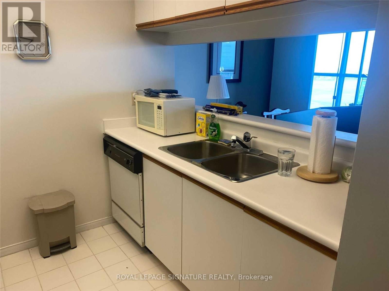 3005 - 99 Harbour Square, Toronto, Ontario  M5J 2H2 - Photo 3 - C13023514